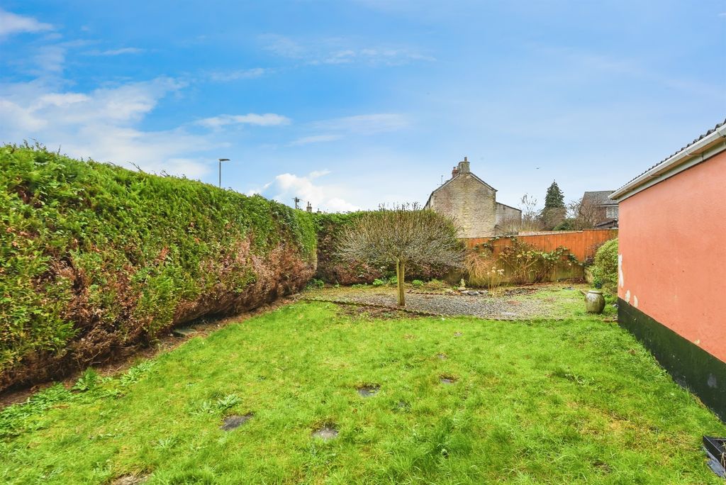 Property photo 2 of 19