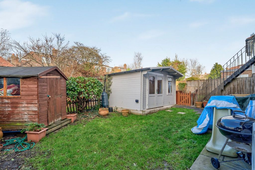 Property photo 2 of 8 Picture No. 05