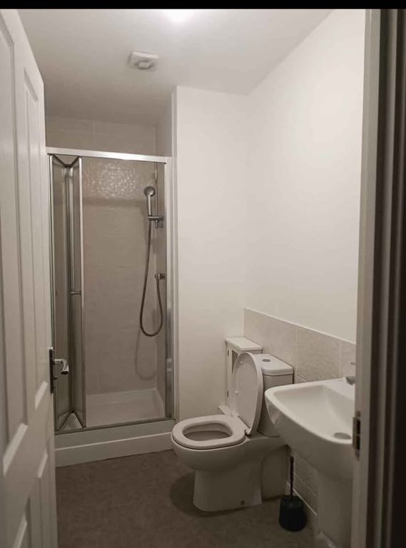Property photo 2 of 3