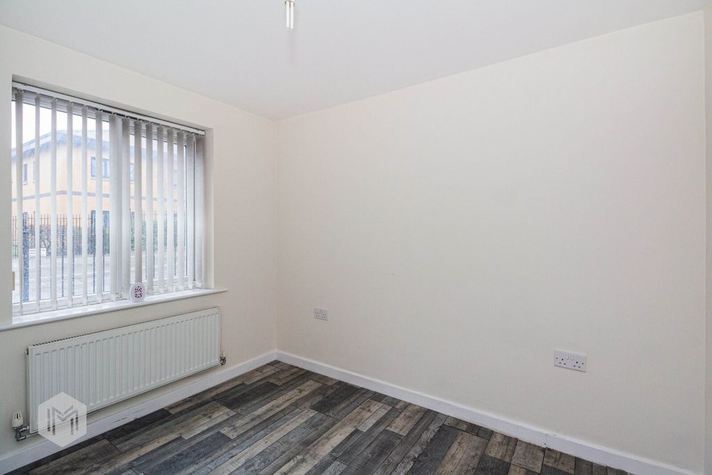 Property photo 3 of 20 Picture No. 03