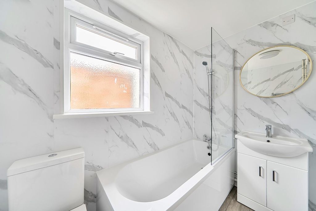 Property photo 3 of 16 1423960-13-69Aec35ba7630.Jpg