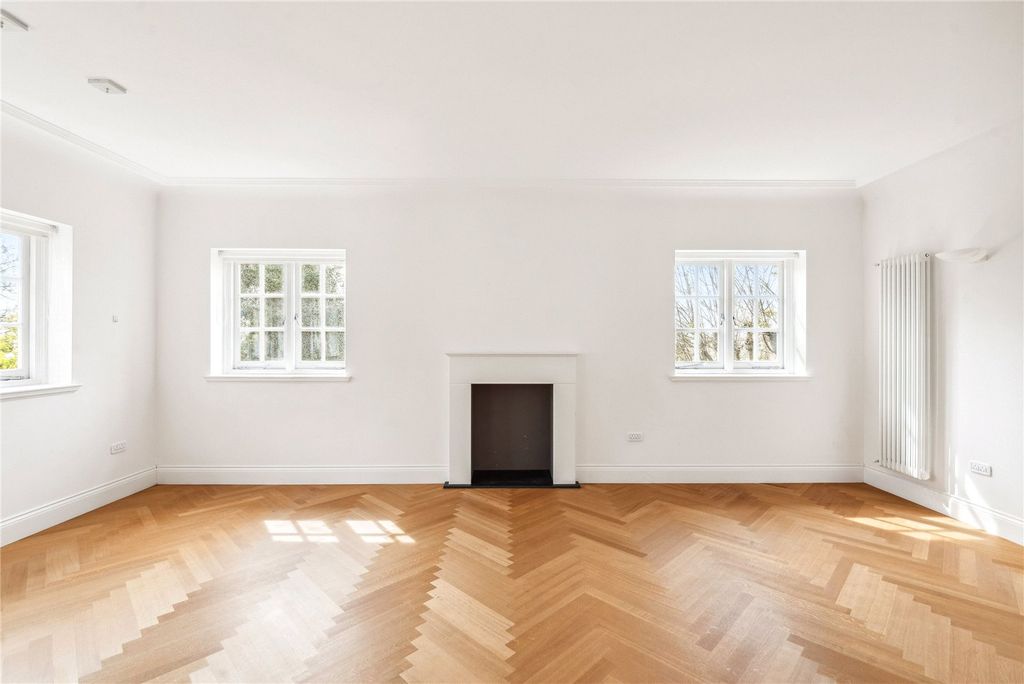 Property photo 2 of 16 Picture No. 08