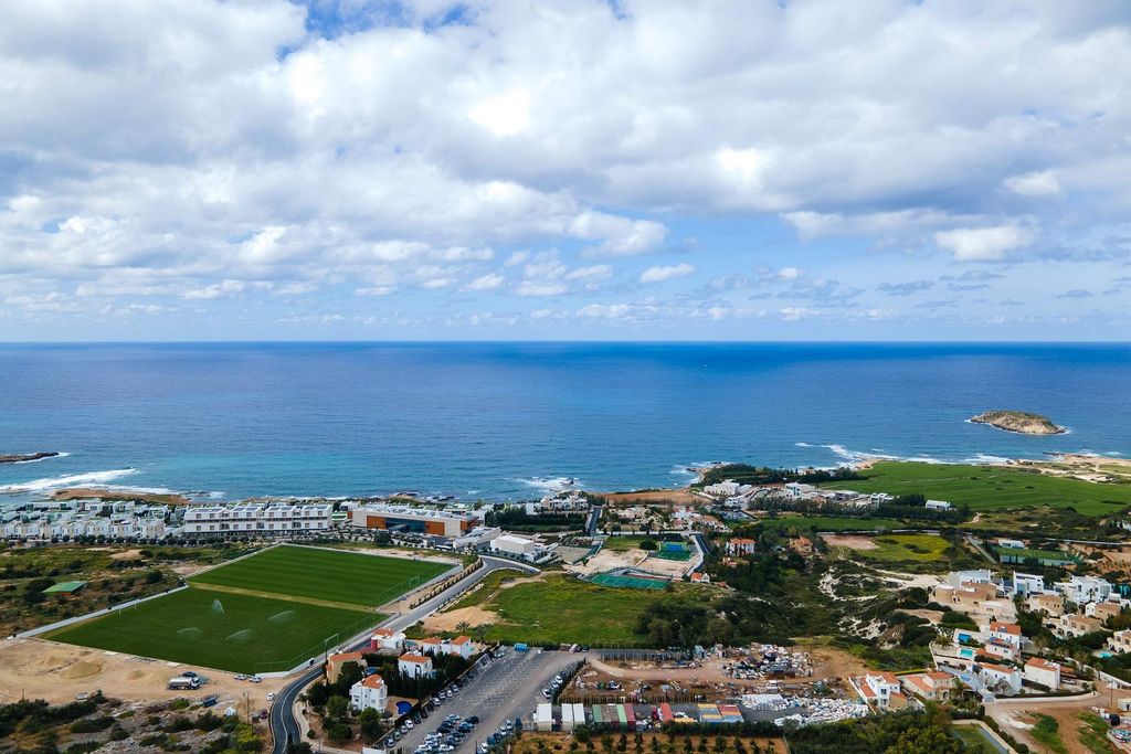 Property photo 1 of 31