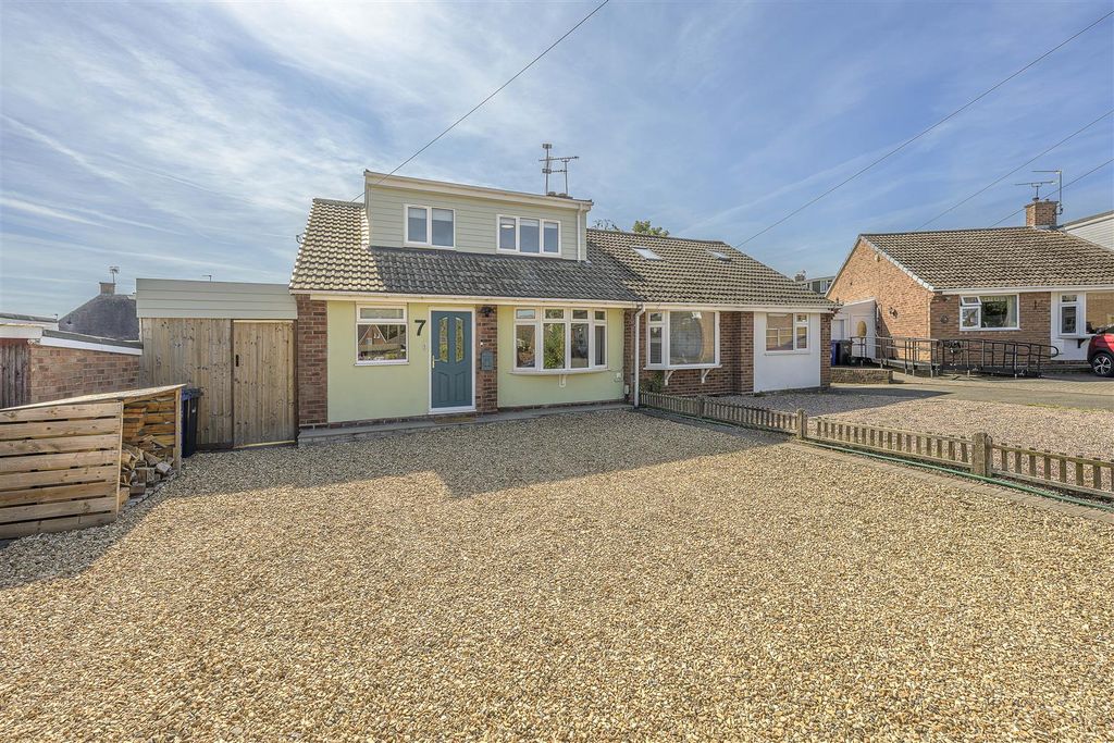 Property photo 1 of 33