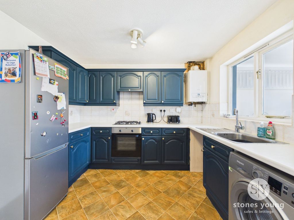 Property photo 3 of 22