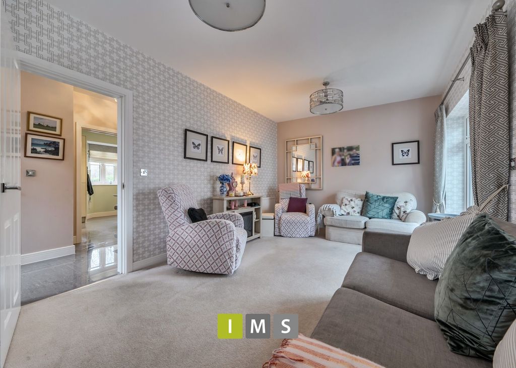 Property photo 2 of 20