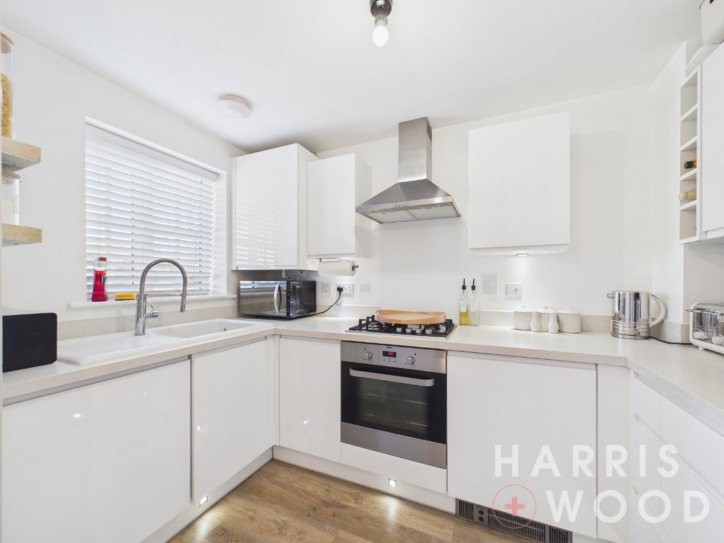 Property photo 3 of 17 5064888