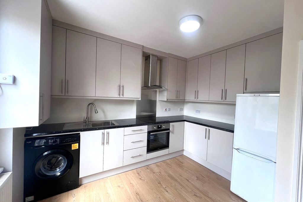 Property photo 2 of 7 2