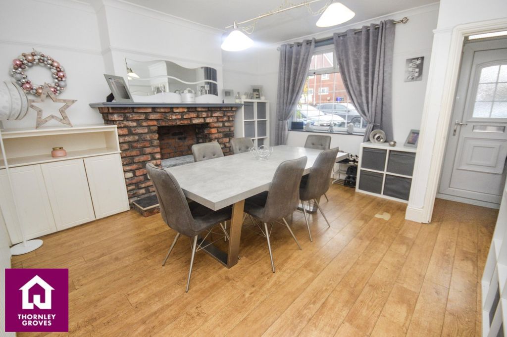 Property photo 2 of 14 Dining Room