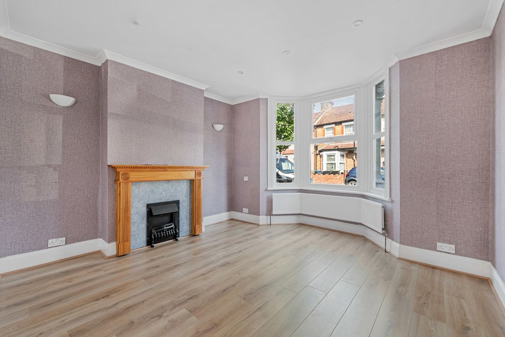 Property photo 2 of 14 Reception Room