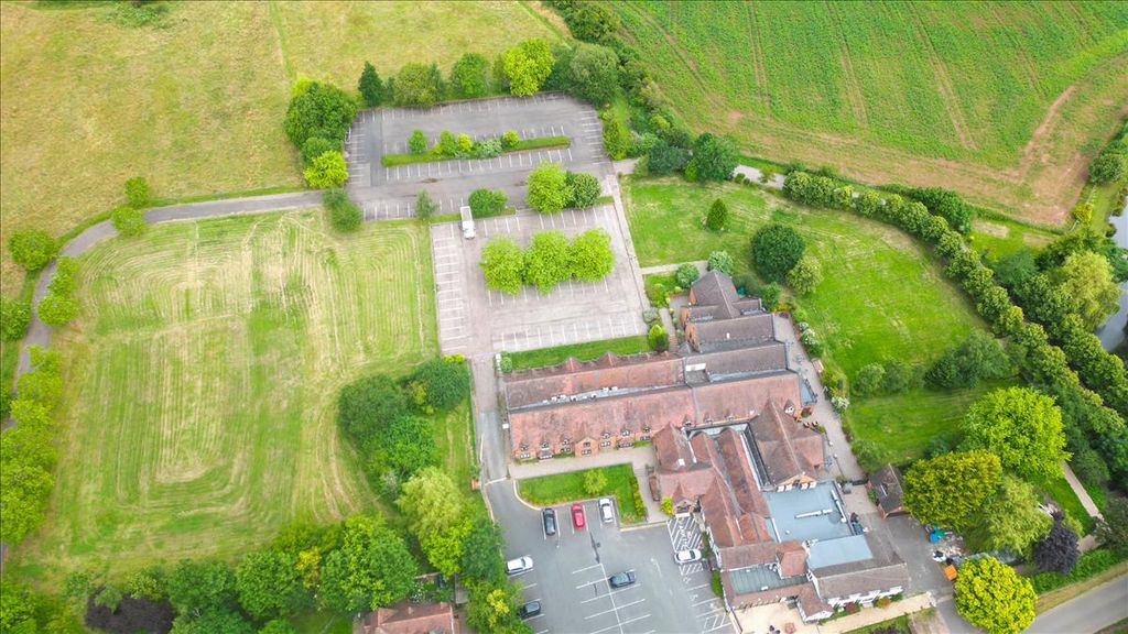 Property photo 2 of 7