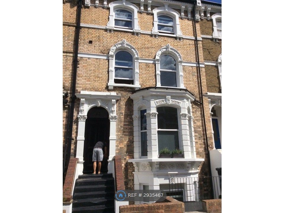 Property photo 3 of 11