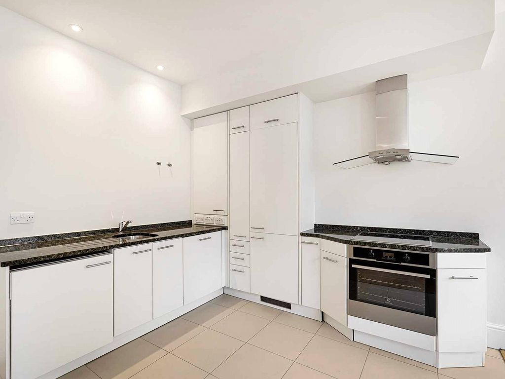 Property photo 3 of 15 King Street