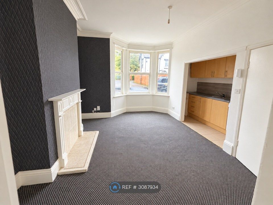 Property photo 3 of 6