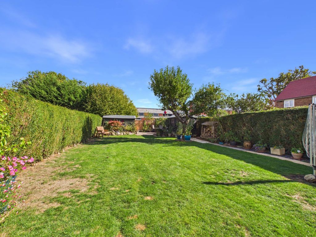 Property photo 2 of 26