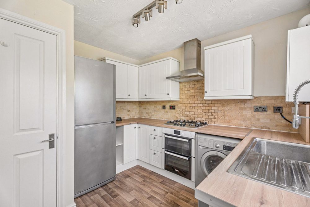Property photo 2 of 16