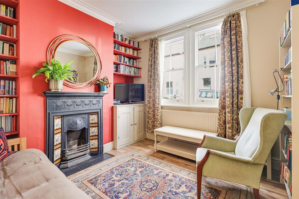 Property photo 3 of 16 Img (5).Jpg