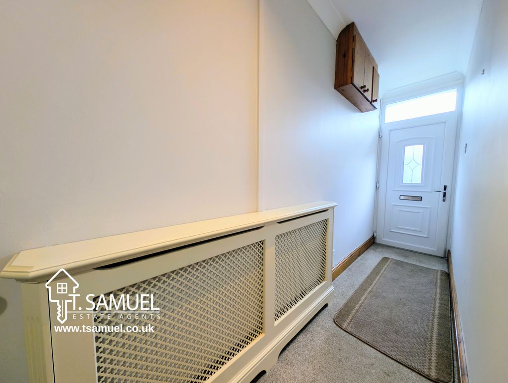 Property photo 2 of 30 Hallway