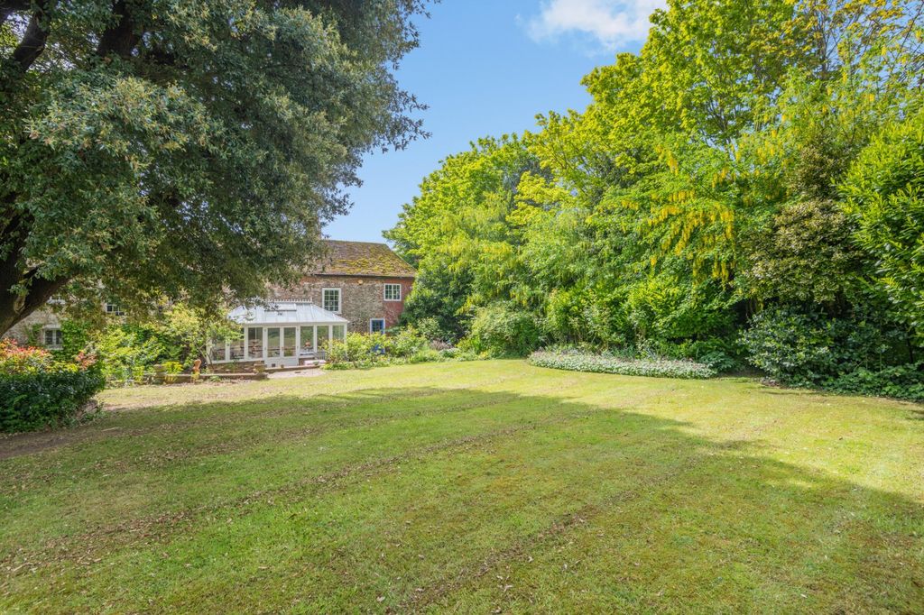 Property photo 2 of 24 Grounds