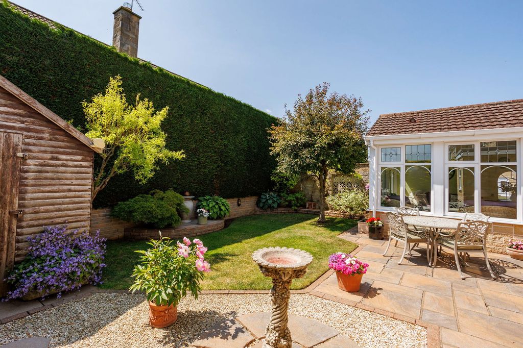 Property photo 3 of 22