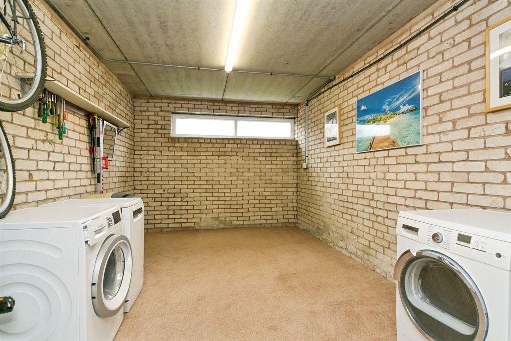 Additional image 12 of 2 bed flat for saleGloddaeth Avenue, Llandudno, Conwy LL30