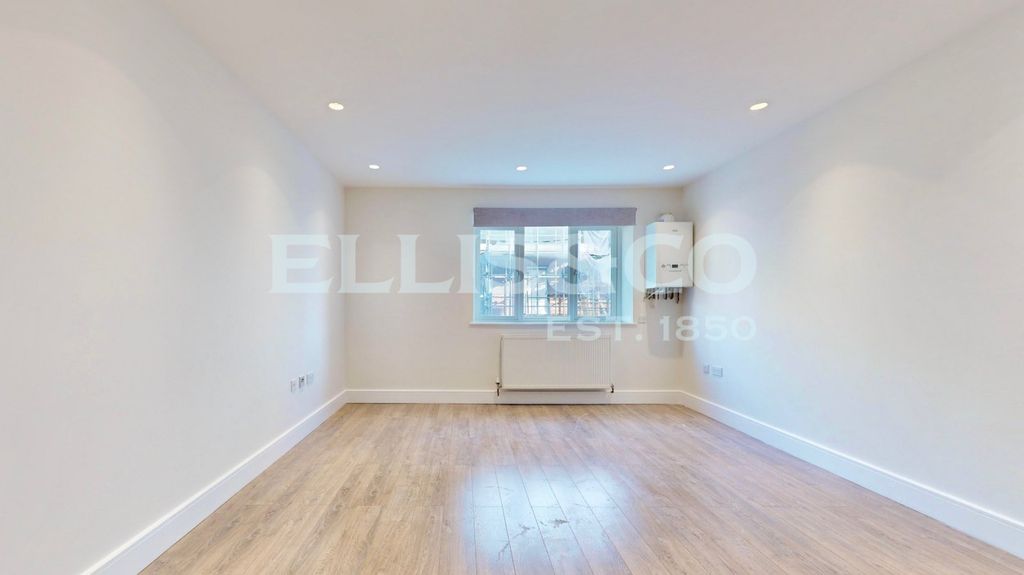 Property photo 2 of 10 Picture No. 02