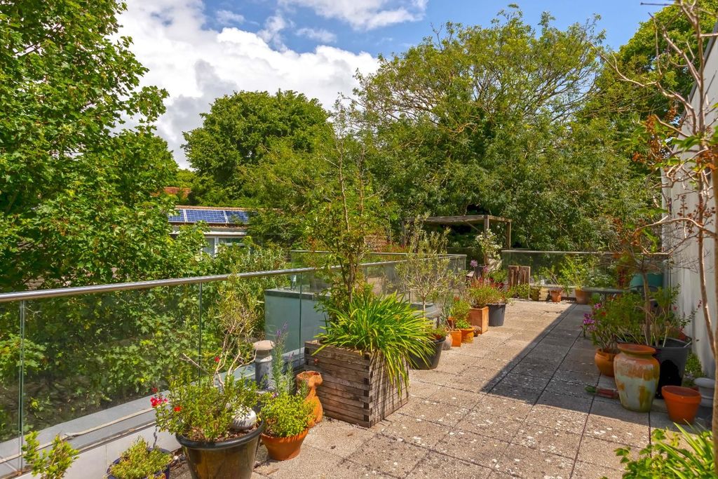 Property photo 2 of 14 Upper Drive_11.Jpg