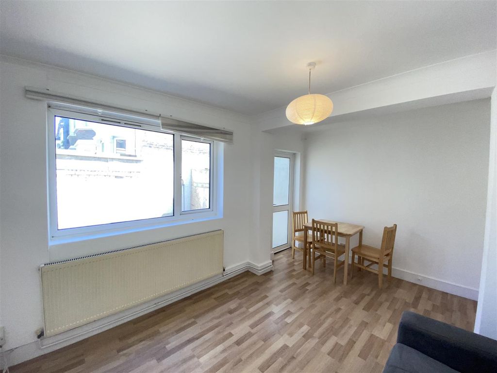 Property photo 3 of 7 Img_3525.Jpg