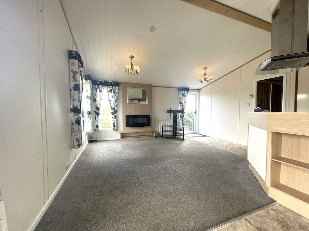 Property photo 3 of 10 Picture No. 03