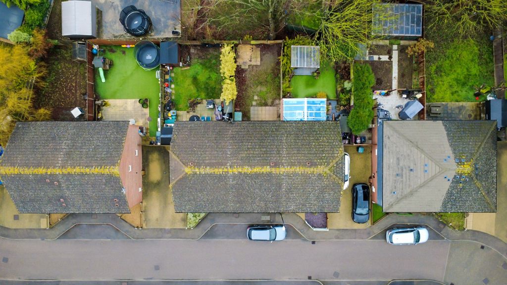 Property photo 2 of 21 4856331