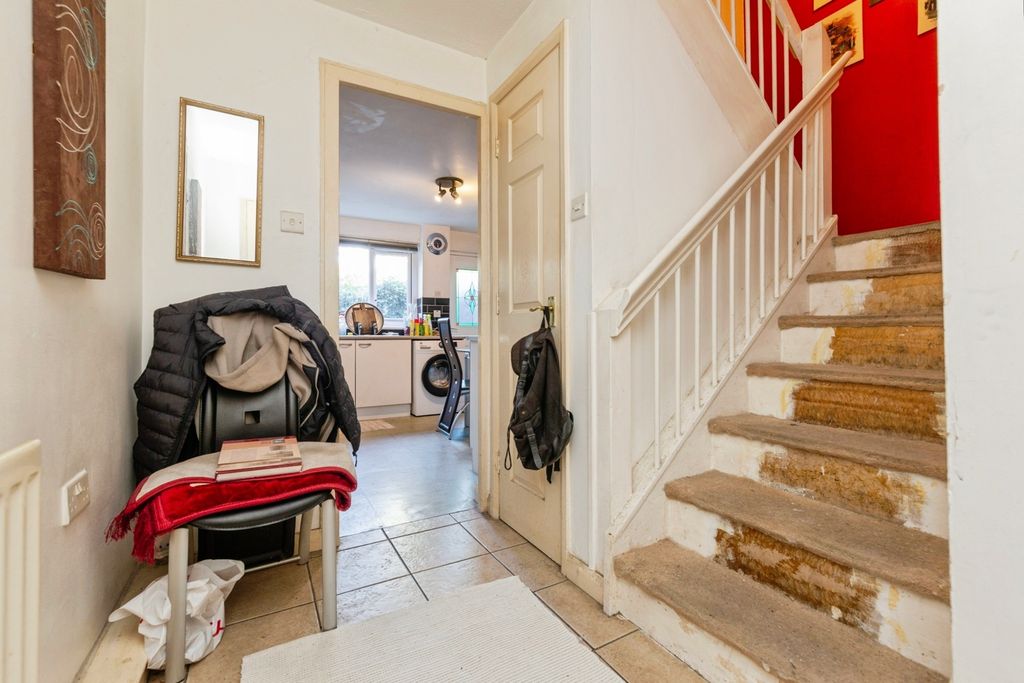 Property photo 2 of 17 Photo