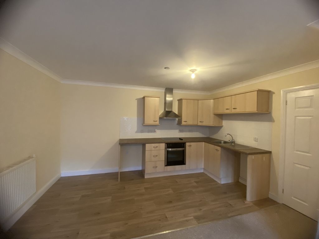 Property photo 3 of 7 Photo 6