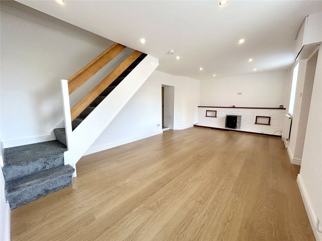 Property photo 3 of 11 Picture No. 05