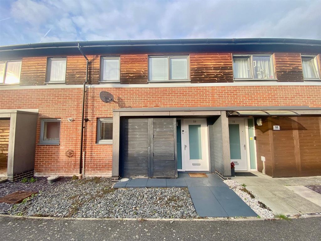 Property photo 1 of 16