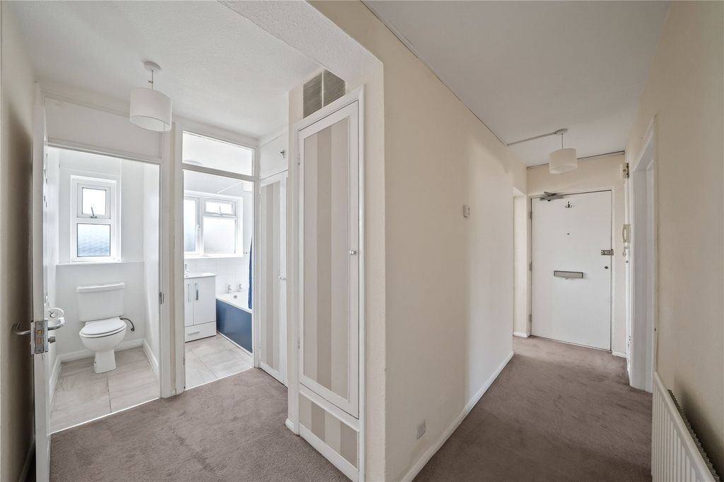 Property photo 3 of 10 Picture No. 16
