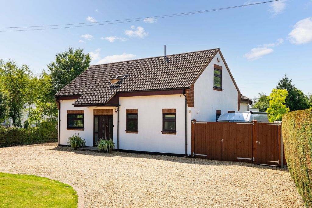 Property photo 3 of 54