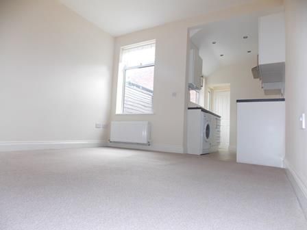 Property photo 3 of 8 6 Frederick Street Dining Room.Jpg