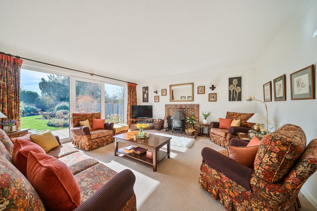 Property photo 2 of 19