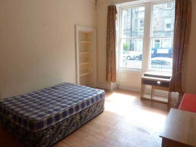 Property photo 3 of 6 Bedroom 1