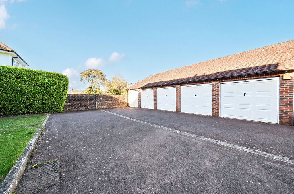 Property photo 2 of 8 1438568-7-69d53d4...