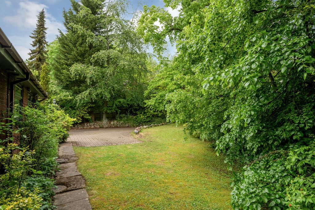 Additional image 27 of 4 bed detached house for salePastures Hill, Littleover Derby DE23