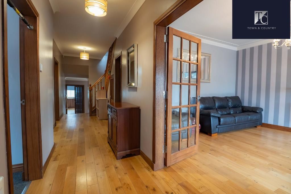 Property photo 2 of 50