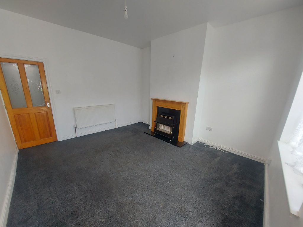 Property photo 2 of 11 Photograph 2