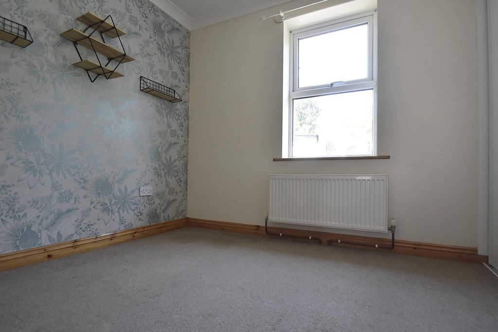Property photo 2 of 13 Bedroom