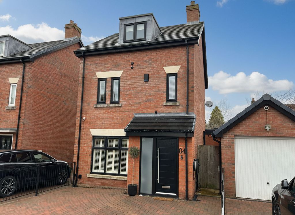 Property photo 1 of 27