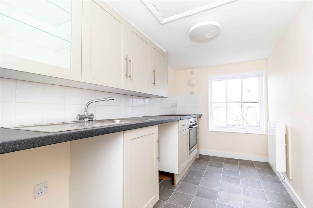 Property photo 3 of 7 Beford-3.Jpg