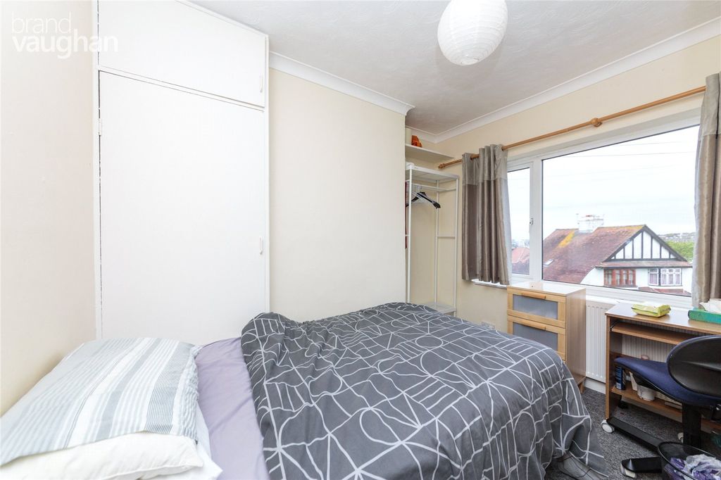 Property photo 2 of 8 Bedroom