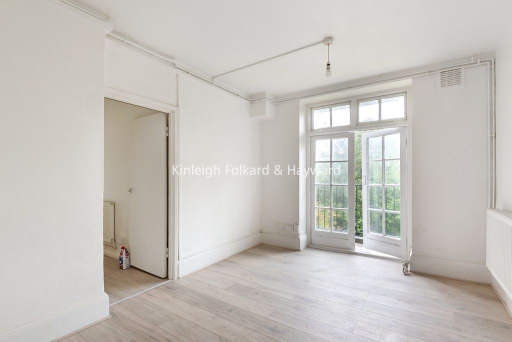 Property photo 2 of 6 9Ea71Ad3-4c23-49A6-B