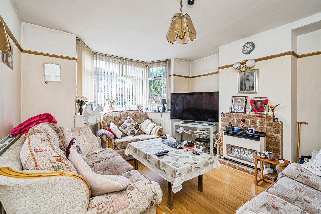 Property photo 2 of 17