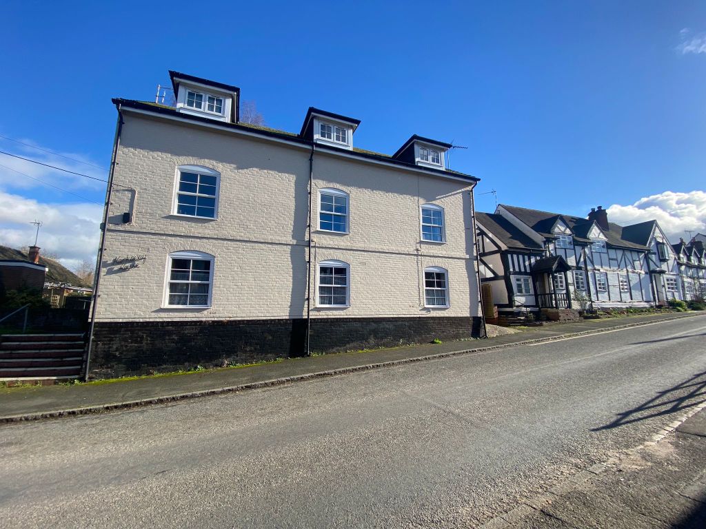 Property photo 1 of 8 Front